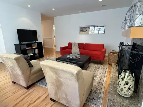 Living - 438 Crivelli Dr, Sonoma, CA 95476 photo 3 of 6