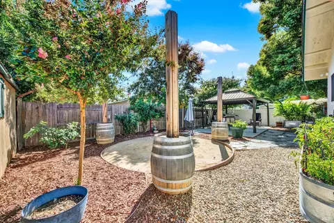Exterior - 306 Cascade Dr, Vacaville, CA 95687 photo 25 of 31