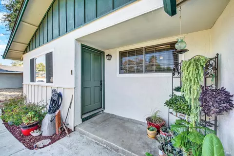 Other - 306 Cascade Dr, Vacaville, CA 95687 photo 3 of 14