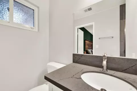Bath - 306 Cascade Dr, Vacaville, CA 95687 photo 4 of 7