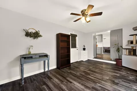 Entry Way - 306 Cascade Dr, Vacaville, CA 95687 photo 2 of 3