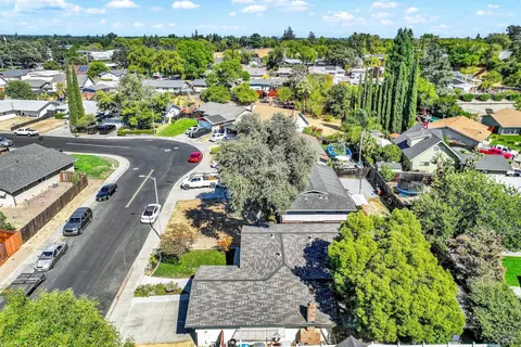 View/Area - 306 Cascade Dr, Vacaville, CA 95687 photo 5 of 5