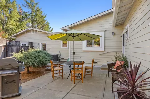 Exterior - 490 Denmark St, Sonoma, CA 95476 photo 17 of 18