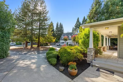 Exterior - 490 Denmark St, Sonoma, CA 95476 photo 2 of 18