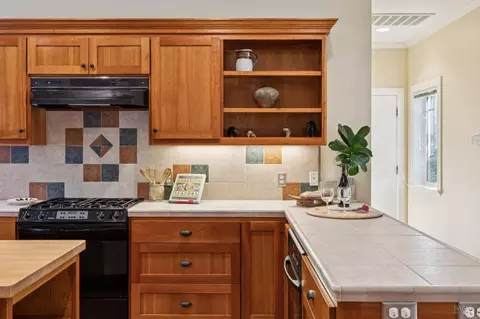 Kitchen - 490 Denmark St, Sonoma, CA 95476 photo 3 of 4