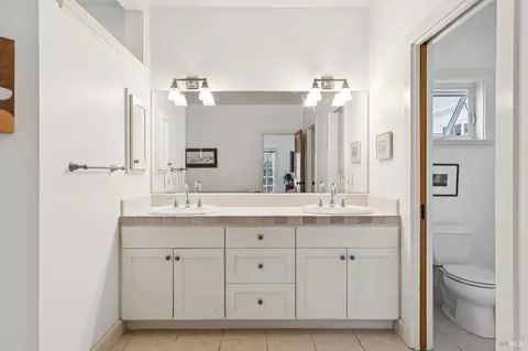 Bath - 490 Denmark St, Sonoma, CA 95476 photo 2 of 6