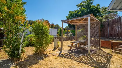 904 Santa Lori Ct, Vallejo, CA 94590 photo 28