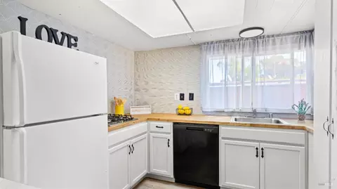 904 Santa Lori Ct, Vallejo, CA 94590 photo 9