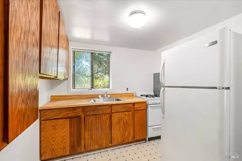 19434 8th St E, Sonoma, CA 95476 photo 8