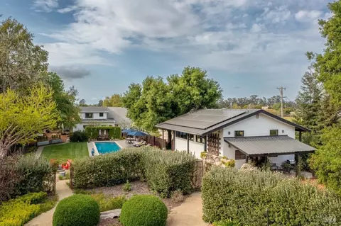 3061 Cuttings Wharf Rd, Napa, CA 94559