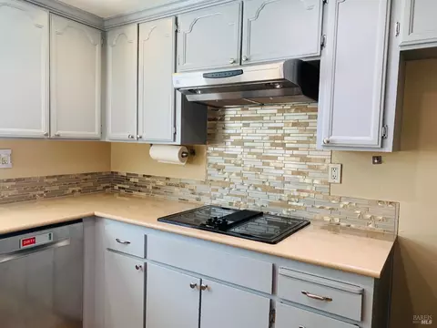 Kitchen - 124 Thacker Ct, Vallejo, CA 94591 photo 1 of 5