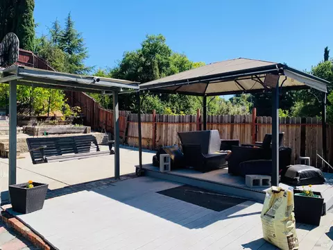 Exterior - 124 Thacker Ct, Vallejo, CA 94591 photo 8 of 12