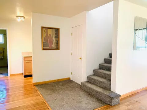 Entry Way - 124 Thacker Ct, Vallejo, CA 94591 photo 1 of 3