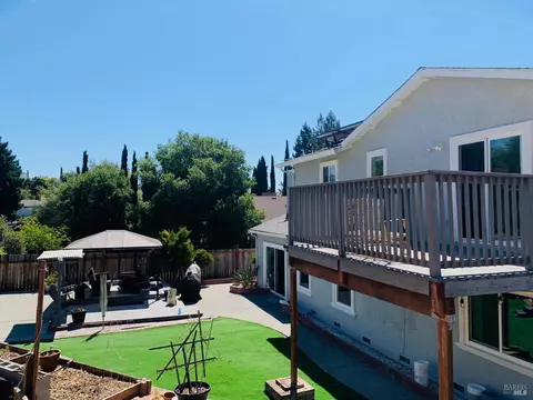 Exterior - 124 Thacker Ct, Vallejo, CA 94591 photo 10 of 12