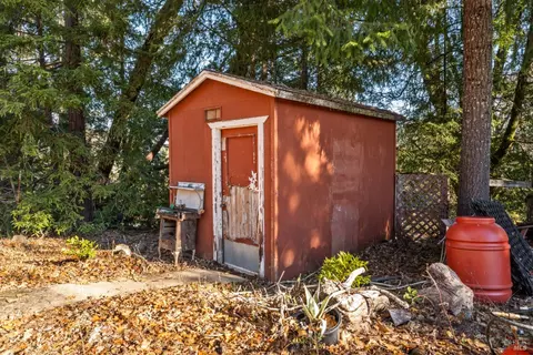 Exterior - 24465 Sherwood Rd, Willits, CA 95490 photo 6 of 7
