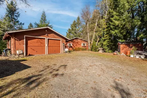Exterior - 24465 Sherwood Rd, Willits, CA 95490 photo 2 of 7