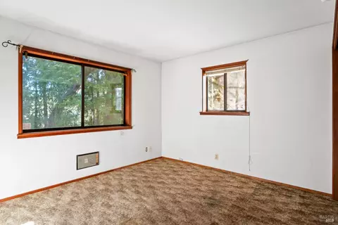 Bedroom - 24465 Sherwood Rd, Willits, CA 95490 photo 1 of 3