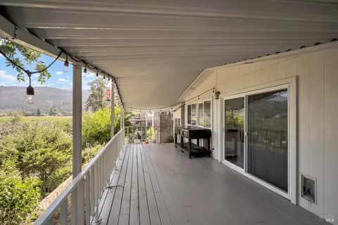 810 Champagne E St, Calistoga, CA 94515