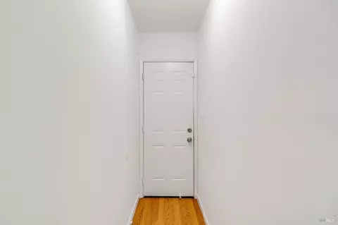 Entry Way - 112 Glenn St, Vallejo, CA 94590 photo 3 of 3