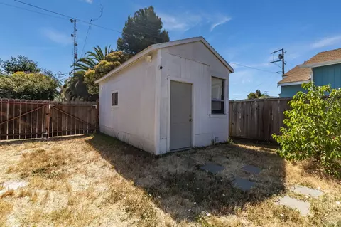 Exterior - 112 Glenn St, Vallejo, CA 94590 photo 6 of 10