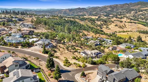 3931 Shelter Glen Way, Santa Rosa, CA 95404