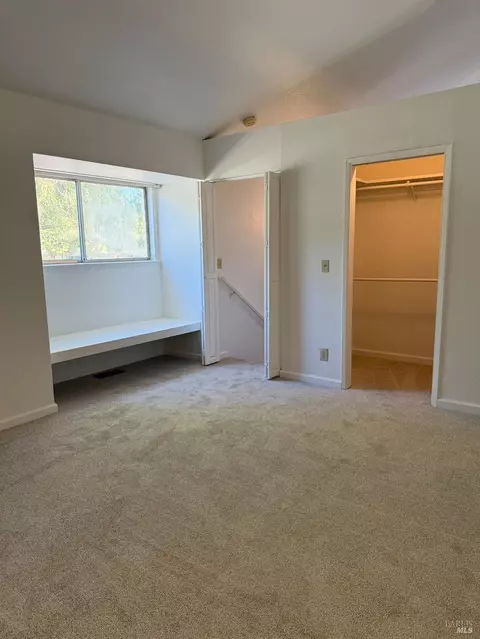 Bedroom - 2600 Nut Tree Rd, Vacaville, CA 95687 photo 3 of 3