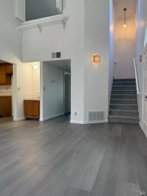 Living - 2600 Nut Tree Rd, Vacaville, CA 95687 photo 2 of 2