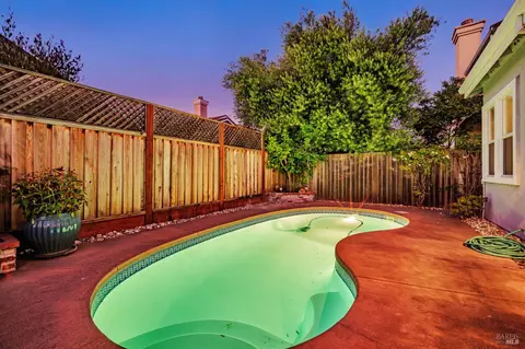 Exterior - 1279 Eagle Dr, Windsor, CA 95492 photo 10 of 14