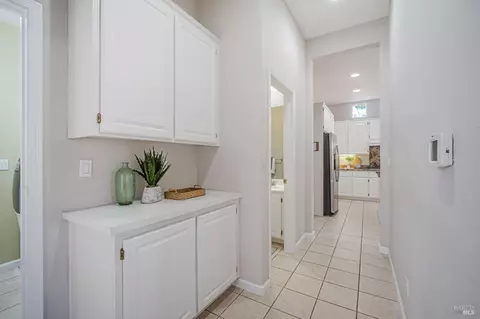 Entry Way - 1279 Eagle Dr, Windsor, CA 95492 photo 1 of 2