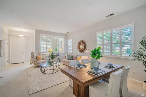 Dining - 1279 Eagle Dr, Windsor, CA 95492 photo 2 of 2
