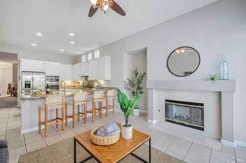 Kitchen - 1279 Eagle Dr, Windsor, CA 95492 photo 2 of 6