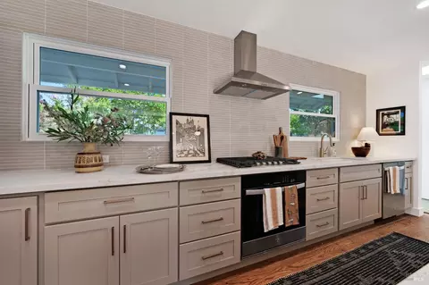 228 Sun Ct, Healdsburg, CA 95448 photo 8