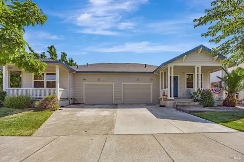 8920-8926 Spencer St, Windsor, CA 95492