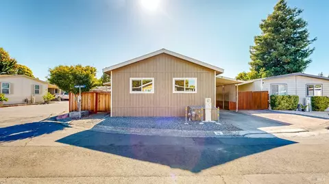 121 Pamplona Ct, Rohnert Park, CA 94928