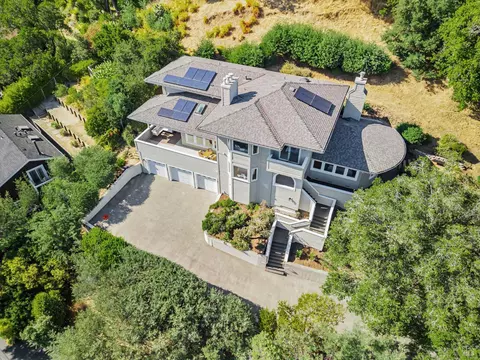 55 Tamalpais Rd, Kentfield, CA 94904