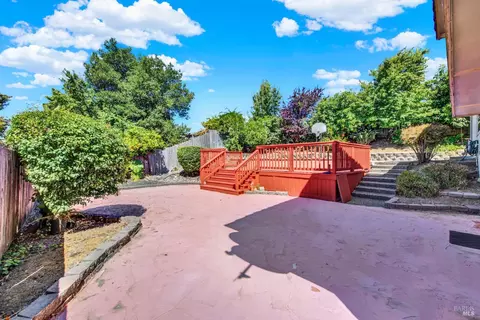 Exterior - 141 Stratford St, Vallejo, CA 94591 photo 19 of 22