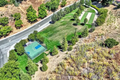 View/Area - 141 Stratford St, Vallejo, CA 94591 photo 11 of 12