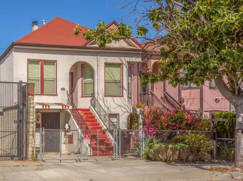 3217 Helen St, Oakland, CA 94608