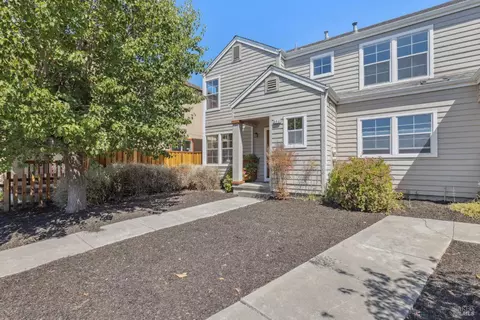 542-548 Horizon Way, Santa Rosa, CA 95407