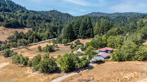 6300 Branscomb Rd, Laytonville, CA 95454