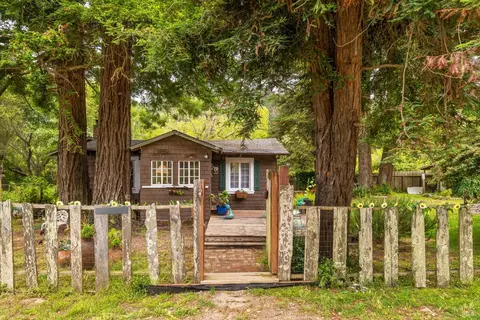 1796 Shoreline Hwy, Muir Beach, CA 94965