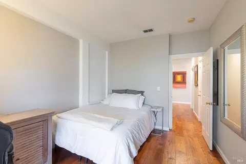 Bedroom - 19 Walkabout Ln, Napa, CA 94558 photo 4 of 4