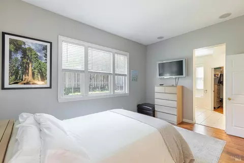 Bedroom - 19 Walkabout Ln, Napa, CA 94558 photo 2 of 4