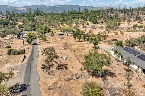 110 Pine Pl, Saint Helena, CA 94574 photo 8