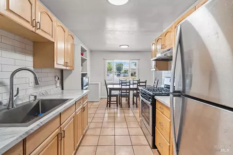Other - 951 Oakwood Ave, Vallejo, CA 94591 photo 4 of 7