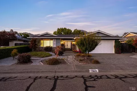 7623 Oak Leaf Dr, Santa Rosa, CA 95409