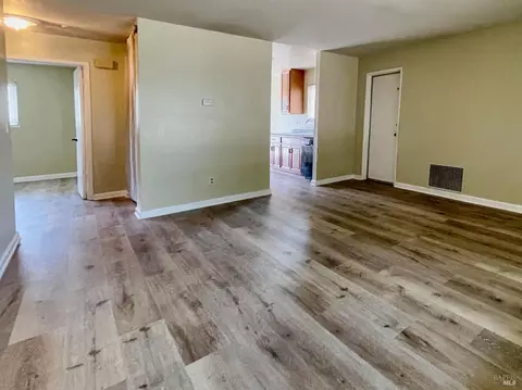 Living - 476-478 Lincoln Ave, Cotati, CA 94931 photo 3 of 3