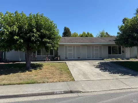 Exterior - 476-478 Lincoln Ave, Cotati, CA 94931 photo 6 of 11
