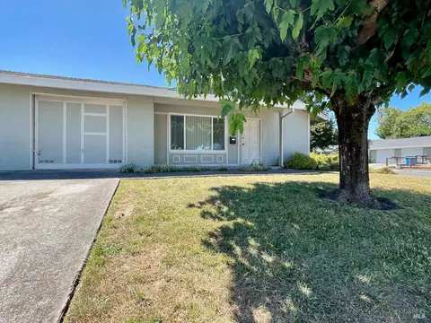 Exterior - 476-478 Lincoln Ave, Cotati, CA 94931 photo 2 of 11