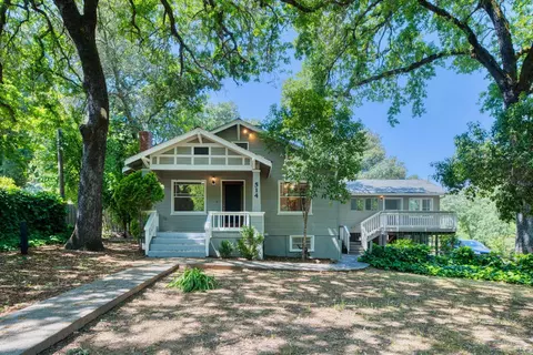 514 Sanitarium Rd, Saint Helena, CA 94574